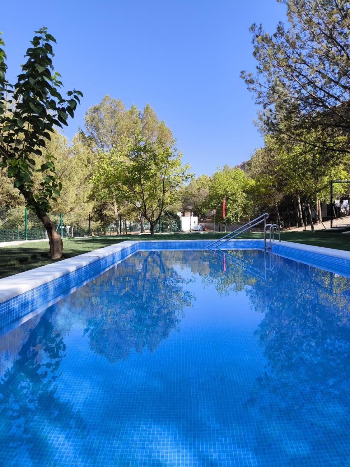 Centro De Ocio Alua Casa Rural Iznajar Lago De Andalucia Exteriér fotografie